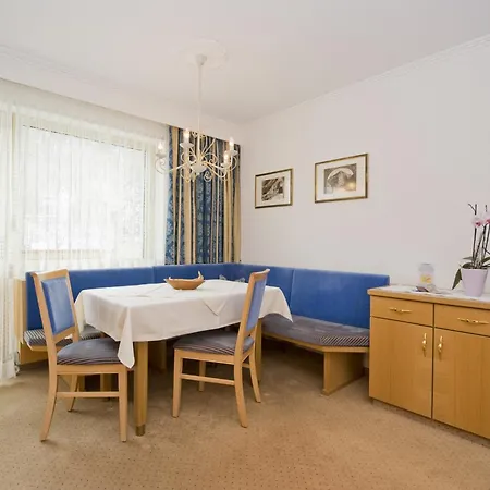 Cristal Appartementhaus