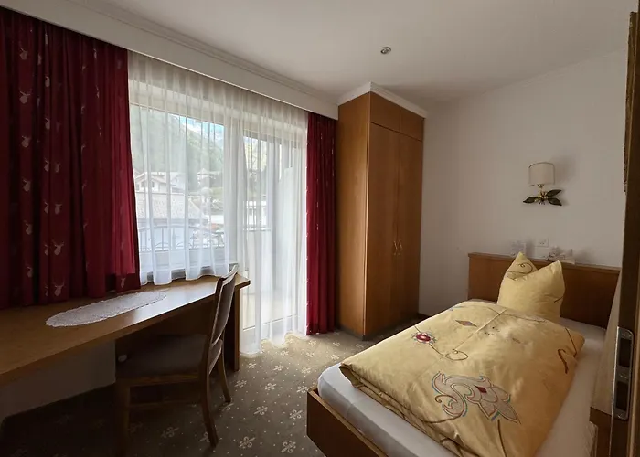 Cristal Appartementhaus Daire *