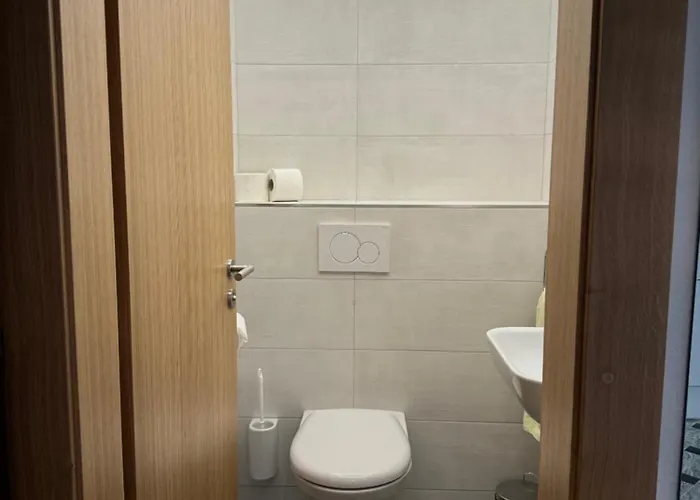 Cristal Appartementhaus شقة سامنون