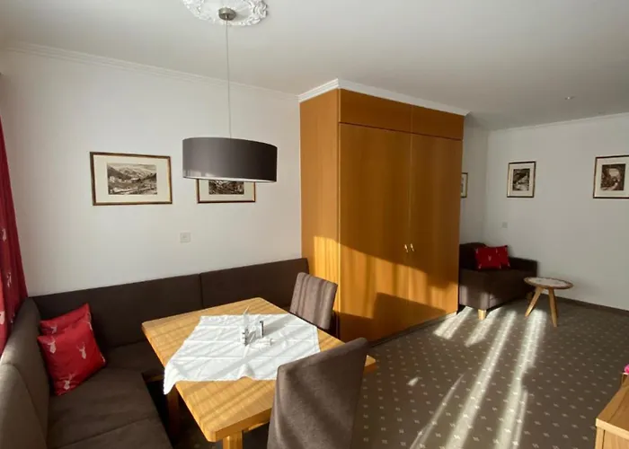 Cristal Appartementhaus Daire *