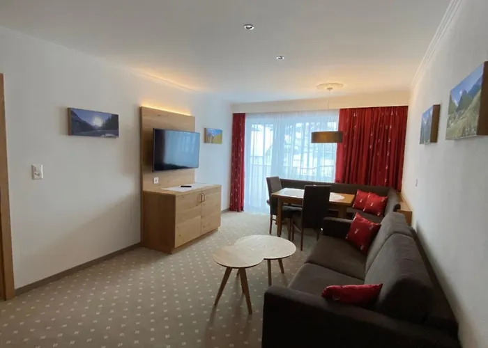 Cristal Appartementhaus شقة سامنون