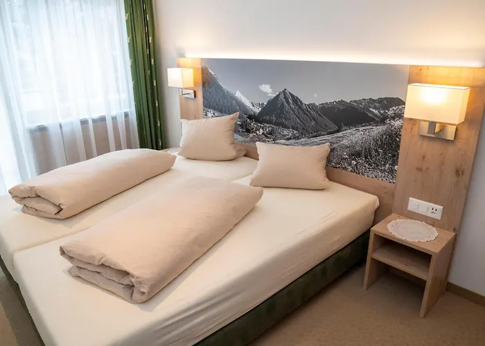 Cristal Appartementhaus *