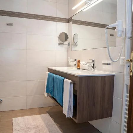 Apartment Cristal Appartementhaus *